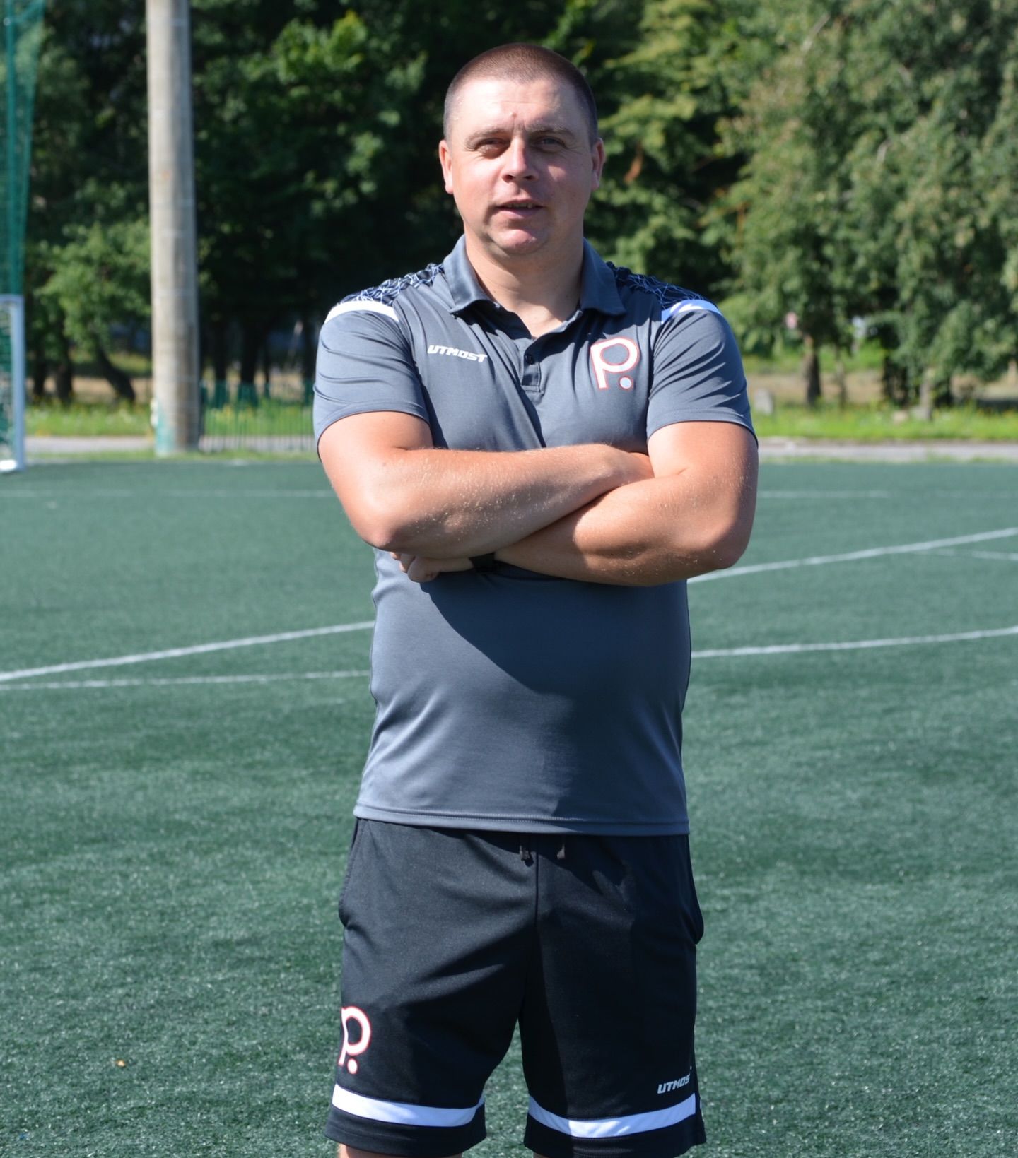 Головний тренер ЕМС-Поділля Олександр Дуднік у клубній формі на футбольному полі